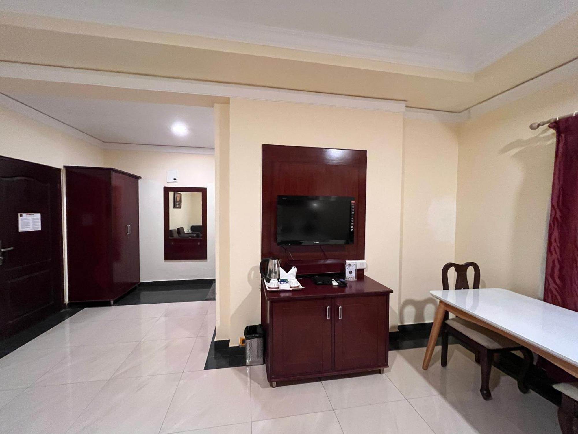 Ananya Comfortss Hospet Extérieur photo