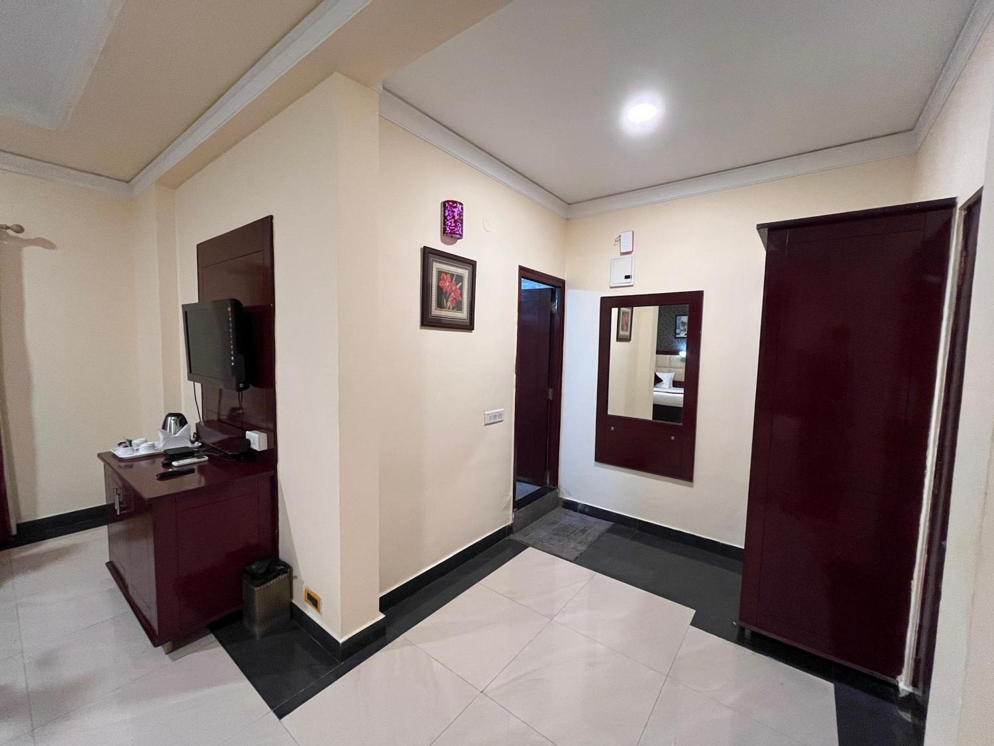 Ananya Comfortss Hospet Extérieur photo