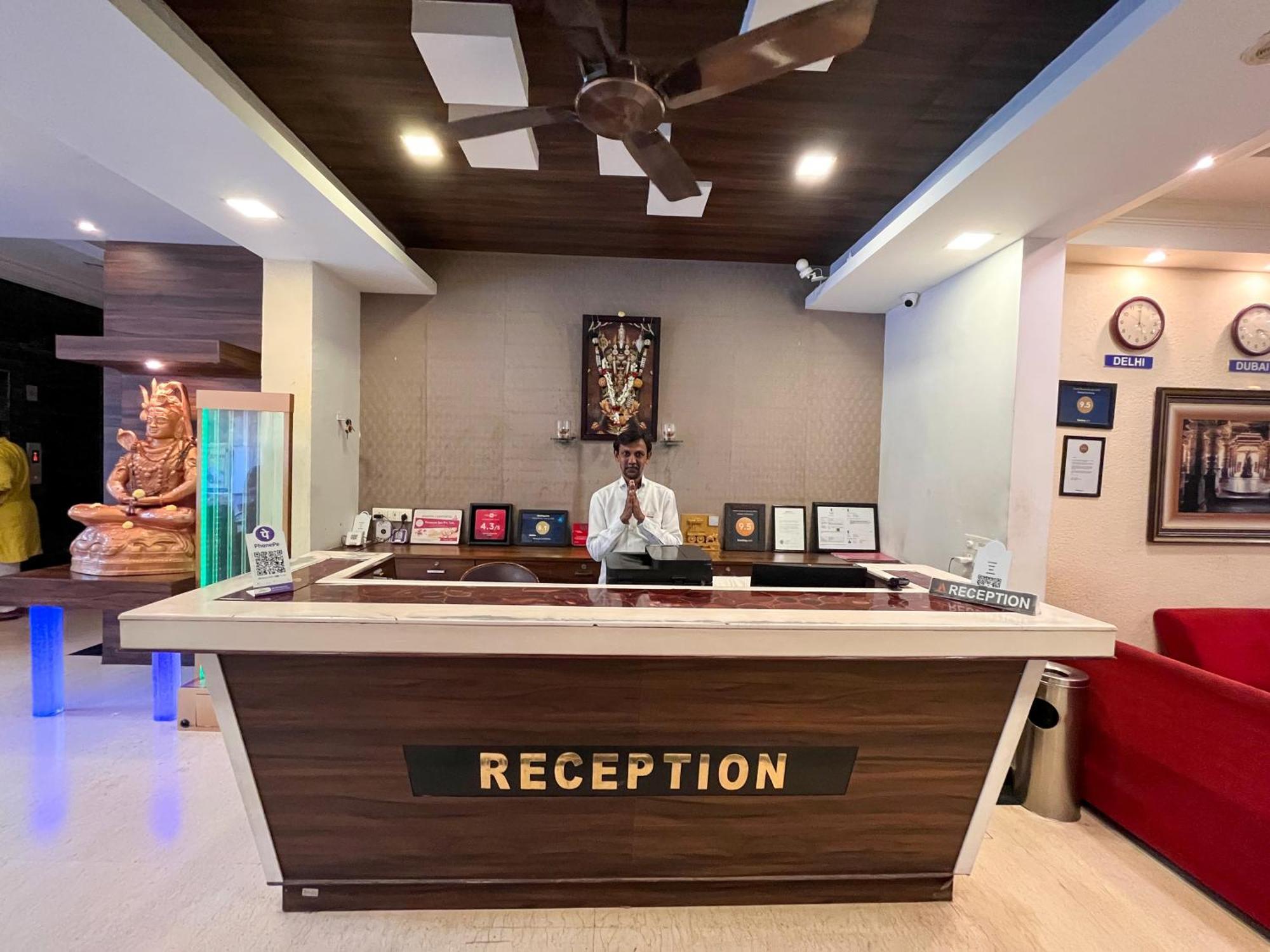 Ananya Comfortss Hospet Extérieur photo