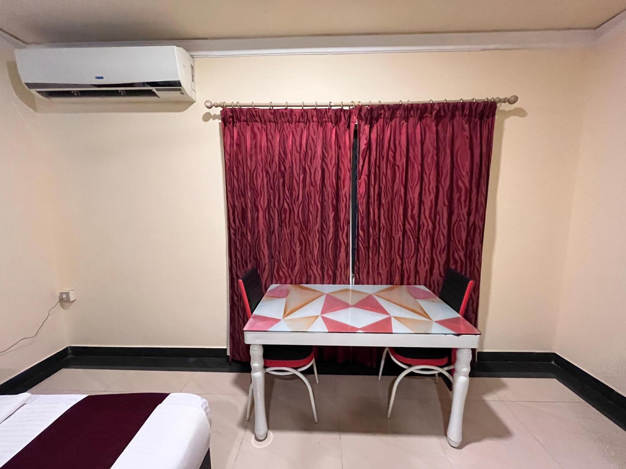 Ananya Comfortss Hospet Extérieur photo